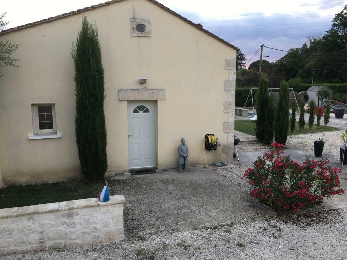 Une Pause A Bergerac Luaran gambar